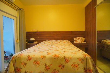 Casa de condomínio à venda com 100m², 3 quartos e 2 vagasSuíte