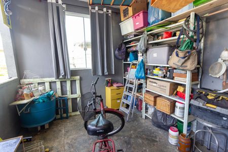 Casa à venda com 170m², 2 quartos e 1 vagaDepósito