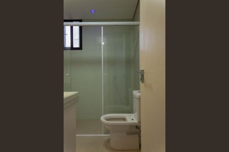 Apartamento à venda com 224m², 3 quartos e 3 vagasBanheiro da Suíte 2