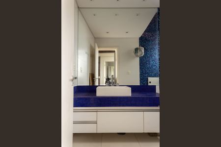 Apartamento à venda com 224m², 3 quartos e 3 vagasBanheiro