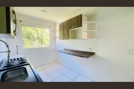 Cozinha de apartamento para alugar com 2 quartos, 45m² em Outeiro de Passárgada, Cotia