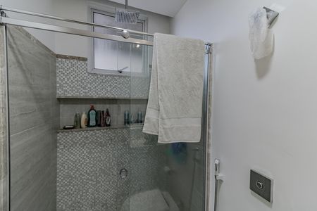 Apartamento à venda com 300m², 3 quartos e 1 vaga Apartamento à venda com 300m², 3 quartos e 1 vagaQuarto 3 - Banheiro