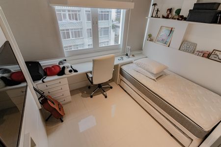 Apartamento à venda com 300m², 3 quartos e 1 vaga Apartamento à venda com 300m², 3 quartos e 1 vagaQuarto 1