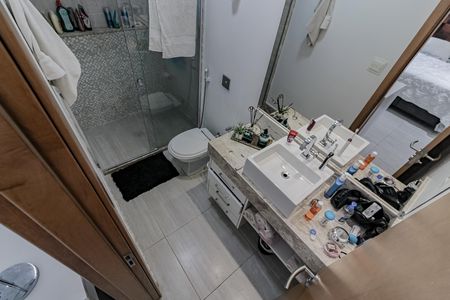 Apartamento à venda com 300m², 3 quartos e 1 vaga Apartamento à venda com 300m², 3 quartos e 1 vagaQuarto 3 - Banheiro