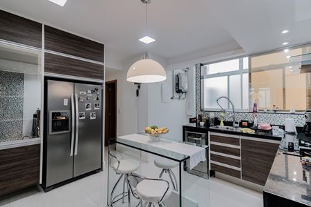 Apartamento à venda com 300m², 3 quartos e 1 vaga Apartamento à venda com 300m², 3 quartos e 1 vagaCozinha