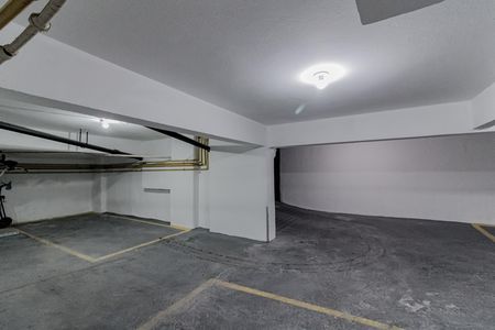 Apartamento à venda com 300m², 3 quartos e 1 vaga Apartamento à venda com 300m², 3 quartos e 1 vagaGaragem