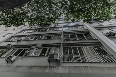 Apartamento à venda com 300m², 3 quartos e 1 vaga Apartamento à venda com 300m², 3 quartos e 1 vagaFachada do Prédio