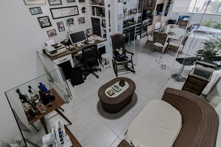 Apartamento à venda com 300m², 3 quartos e 1 vaga Apartamento à venda com 300m², 3 quartos e 1 vagaEscritório