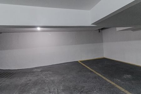 Apartamento à venda com 300m², 3 quartos e 1 vaga Apartamento à venda com 300m², 3 quartos e 1 vagaGaragem