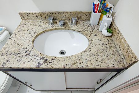 Apartamento à venda com 84m², 3 quartos e 1 vagabanheiro social