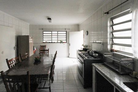 Casa à venda com 280m², 4 quartos e 3 vagasCozinha