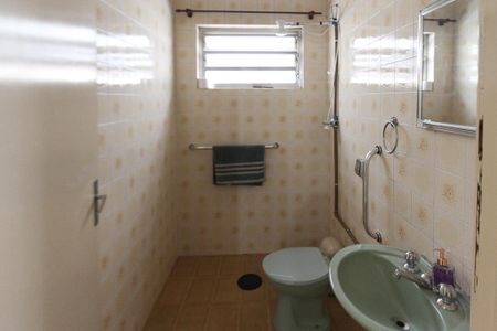 Casa à venda com 280m², 4 quartos e 3 vagasBanheiro