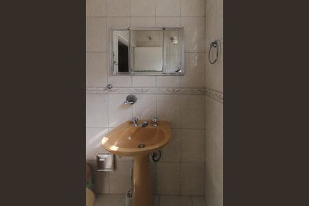 Casa à venda com 280m², 4 quartos e 3 vagasBanheiro da Suíte