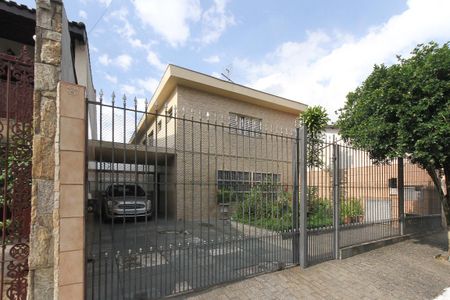 Casa à venda com 280m², 4 quartos e 3 vagasFachada
