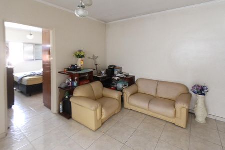 Casa à venda com 280m², 4 quartos e 3 vagasHall dos Quartos