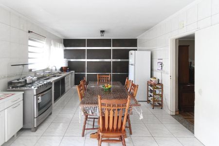 Casa à venda com 280m², 4 quartos e 3 vagasCozinha