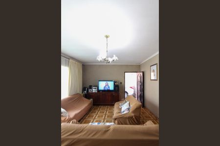 Casa à venda com 280m², 4 quartos e 3 vagasSala