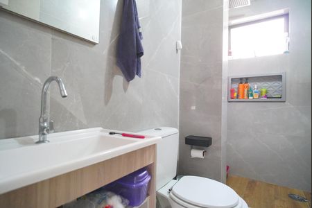 Apartamento à venda com 59m², 2 quartos e 2 vagasBanheiro Corredor