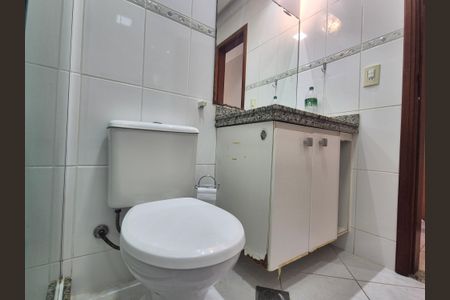 Apartamento à venda com 165m², 3 quartos e 2 vagasBanheiro social