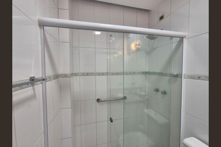 Apartamento à venda com 165m², 3 quartos e 2 vagasBanheiro social