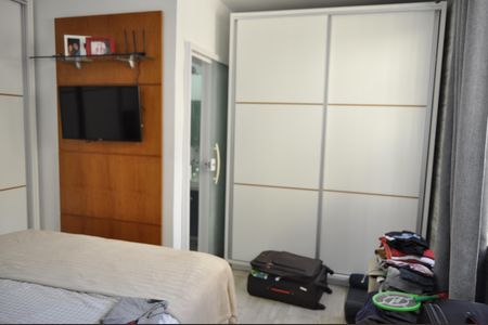 Casa de condomínio à venda com 120m², 3 quartos e 2 vagasSuíte