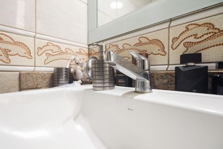 Apartamento à venda com 68m², 3 quartos e 2 vagasBanheiro 