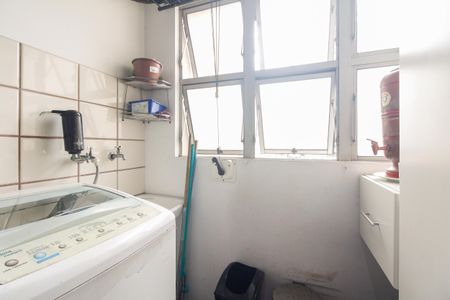 Apartamento à venda com 68m², 3 quartos e 2 vagasÁrea de Serviço 