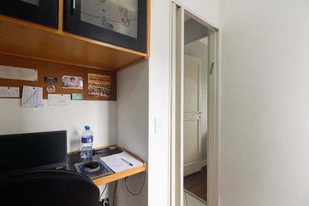 Apartamento à venda com 68m², 3 quartos e 2 vagasQuarto 3