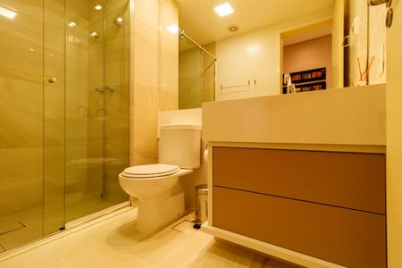 Apartamento à venda com 69m², 2 quartos e 1 vaga Apartamento à venda com 69m², 2 quartos e 1 vagaBanheiro