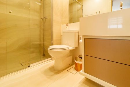 Apartamento à venda com 69m², 2 quartos e 1 vaga Apartamento à venda com 69m², 2 quartos e 1 vagaBanheiro da Suíte