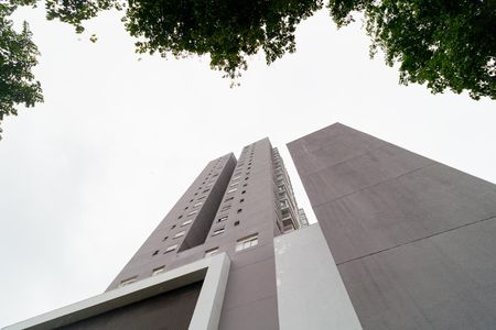 Apartamento à venda com 69m², 2 quartos e 1 vaga Apartamento à venda com 69m², 2 quartos e 1 vagaFachada