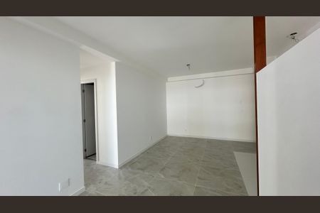 Sala de apartamento para alugar com 2 quartos, 91m² em Recreio dos Bandeirantes, Rio de Janeiro