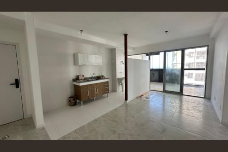 Sala de apartamento para alugar com 2 quartos, 91m² em Recreio dos Bandeirantes, Rio de Janeiro