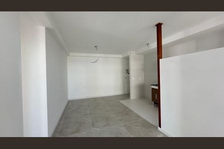 Sala de apartamento para alugar com 2 quartos, 91m² em Recreio dos Bandeirantes, Rio de Janeiro