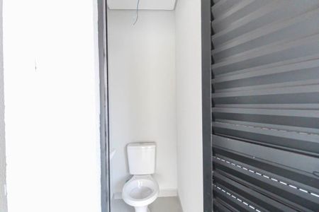 Apartamento à venda com 52m², 2 quartos e 2 vagasBanheiro de Serviço