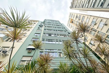 Apartamento à venda com 140m², 2 quartos e sem vagaFachada