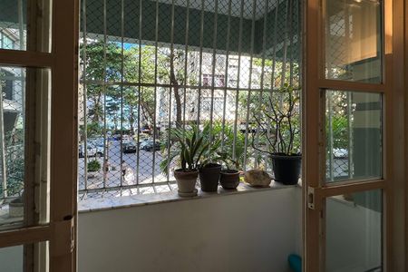 Apartamento à venda com 140m², 2 quartos e sem vagaSala