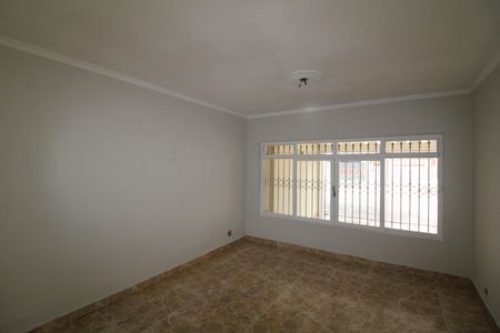 Casa à venda com 125m², 4 quartos e 2 vagasSala