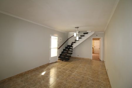 Casa à venda com 125m², 4 quartos e 2 vagasSala