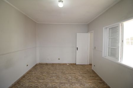 Casa à venda com 125m², 4 quartos e 2 vagasQuarto 2