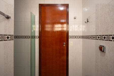 Casa para alugar com 220m², 3 quartos e 2 vagas Casa para alugar com 220m², 3 quartos e 2 vagasBanheiro