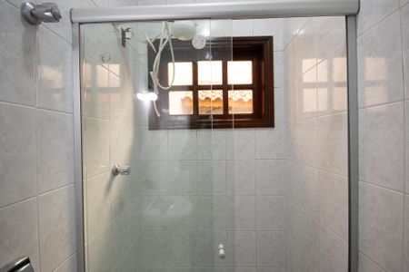Casa para alugar com 220m², 3 quartos e 2 vagas Casa para alugar com 220m², 3 quartos e 2 vagasBanheiro de Serviço