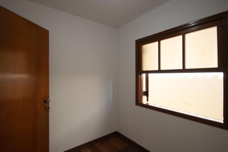 Casa para alugar com 220m², 3 quartos e 2 vagas Casa para alugar com 220m², 3 quartos e 2 vagasQuarto 2