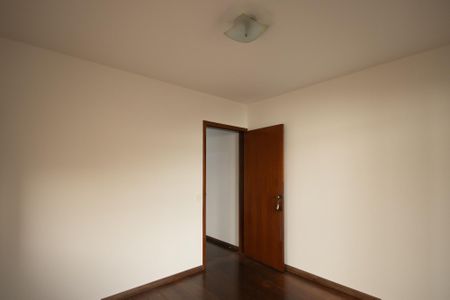 Casa para alugar com 220m², 3 quartos e 2 vagas Casa para alugar com 220m², 3 quartos e 2 vagasQuarto 1