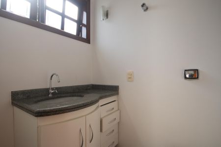 Casa para alugar com 220m², 3 quartos e 2 vagas Casa para alugar com 220m², 3 quartos e 2 vagasLavabo