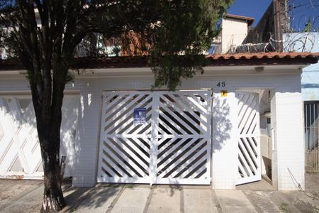 Casa para alugar com 220m², 3 quartos e 2 vagas Casa para alugar com 220m², 3 quartos e 2 vagasFachada e Placa