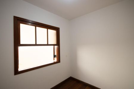 Casa para alugar com 220m², 3 quartos e 2 vagas Casa para alugar com 220m², 3 quartos e 2 vagasQuarto 2