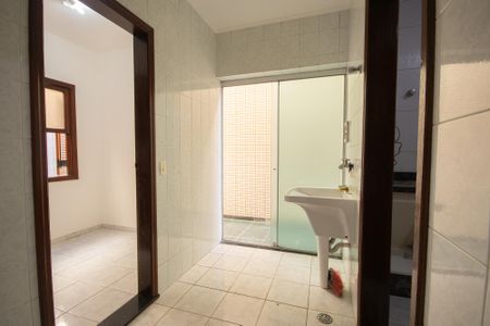Casa para alugar com 220m², 3 quartos e 2 vagas Casa para alugar com 220m², 3 quartos e 2 vagasÁrea de Serviço