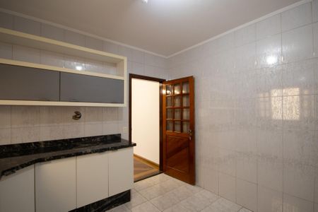 Casa para alugar com 220m², 3 quartos e 2 vagas Casa para alugar com 220m², 3 quartos e 2 vagasCozinha