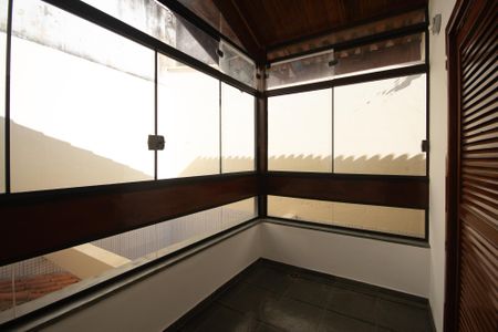 Casa para alugar com 220m², 3 quartos e 2 vagas Casa para alugar com 220m², 3 quartos e 2 vagasVaranda do Quarto 1